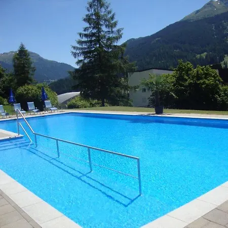 Lägenhet Tgesa Sunnmatt 24 *