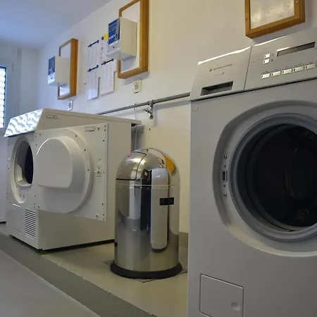 公寓 Tgesa Sunnmatt 24 萨沃宁