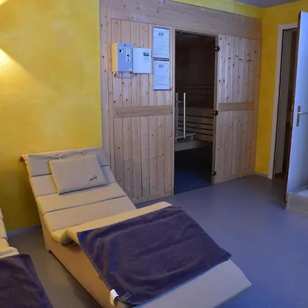 公寓 Tgesa Sunnmatt 24 *